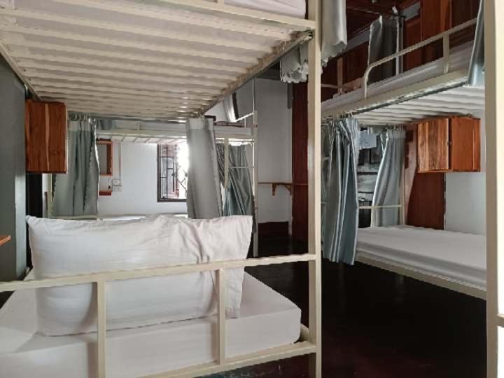 City Backpackers & Travel Luang Prabang Buitenkant foto